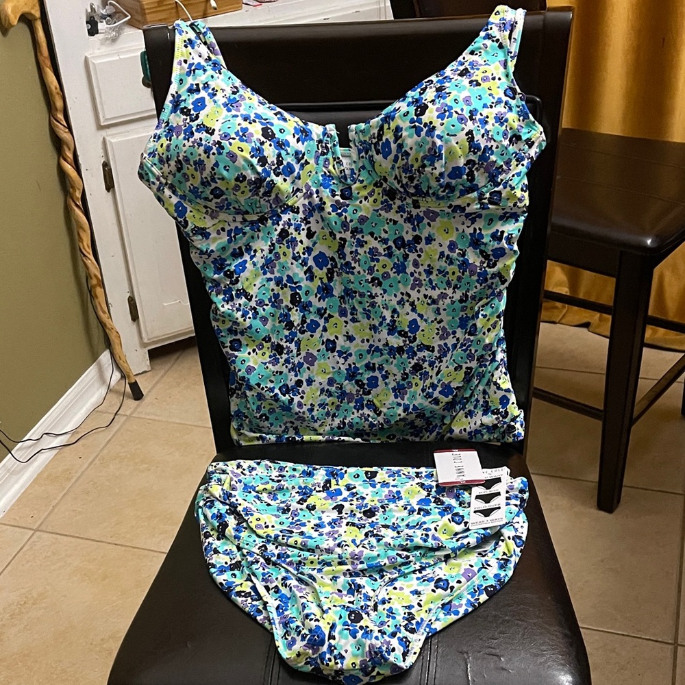 Anne Cole bathing suit set